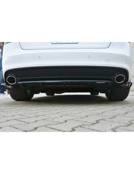 MAXTON España CENTRAL REAR SPLITTER AUDI A5 S-LINE FACELIFT (with a vertical bar)