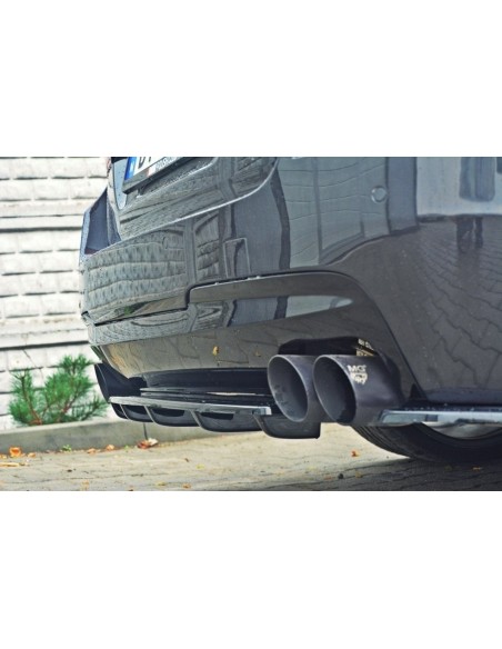 MAXTON España CENTRAL REAR SPLITTER for BMW 5 F11 M-PACK (fits two double exhaust ends)