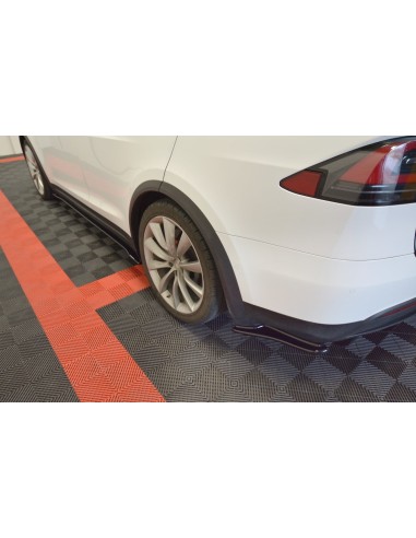 MAXTON España REAR SIDE SPLITTERS V.1 TESLA...